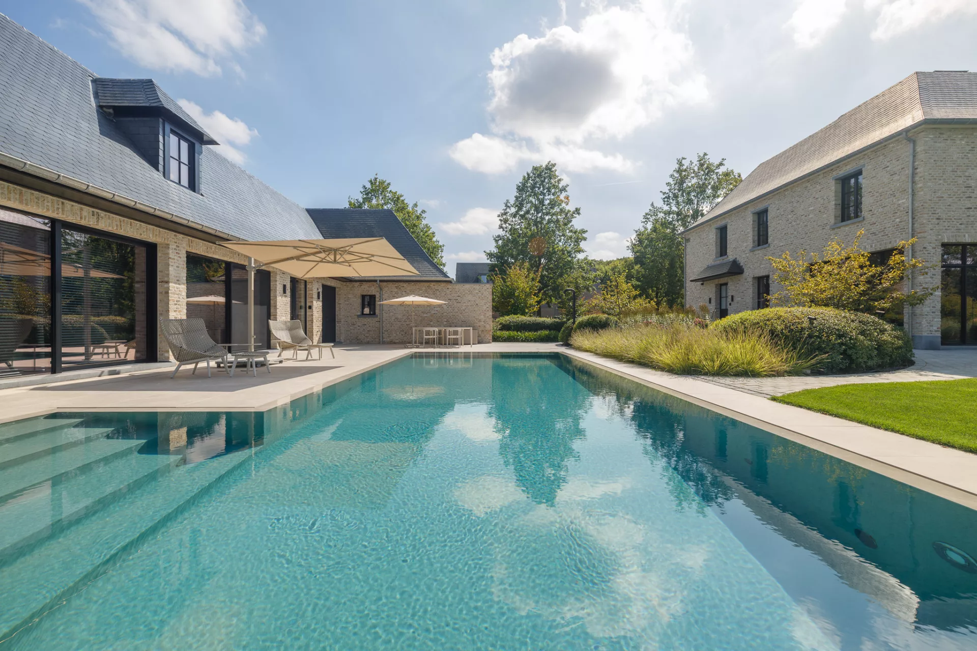 bouwkundig zwembad